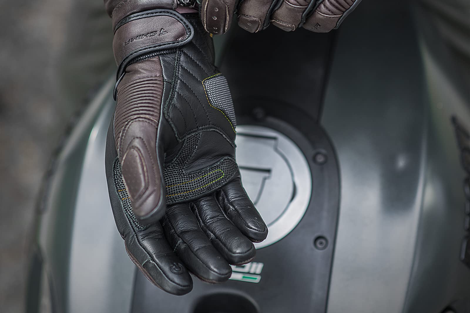 SHIMA Blake Gloves Motorcycle Gloves Men Leather Summer Biker Armoured Protectors Motorbike Perforated Ventilated Reinforced Motorsport Glove Street Motorbikes (Mens, Black, L) - Image 7