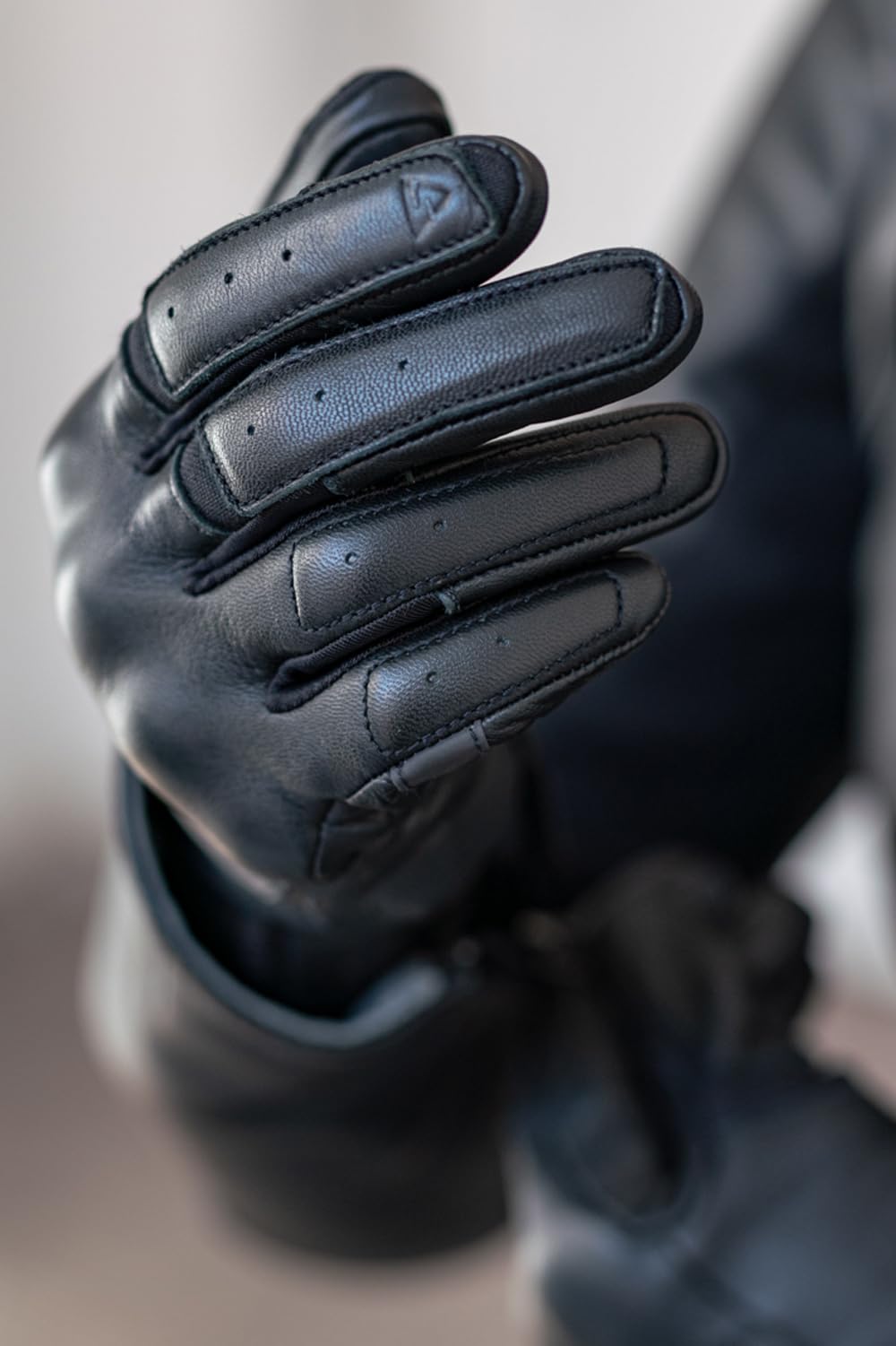 SHIMA MONACO 2.0 Leather Motorcycle Ladies Suit - Black Women Leather Jacket Pants Gloves with Protectors - Image 6